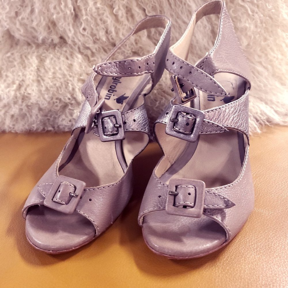 Silver Heels 7 1/2